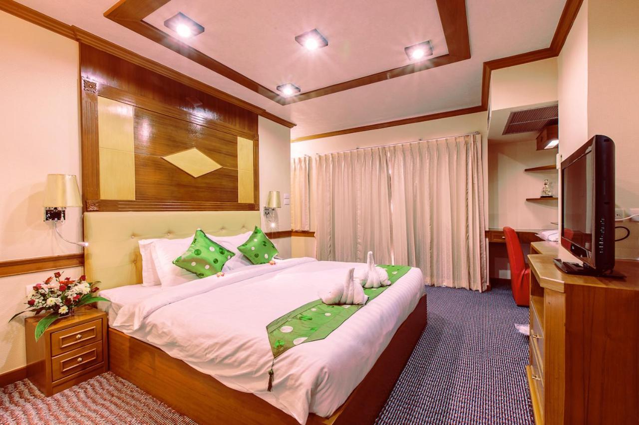 Varindavan Park Serviced Residence Bangkok Exteriör bild